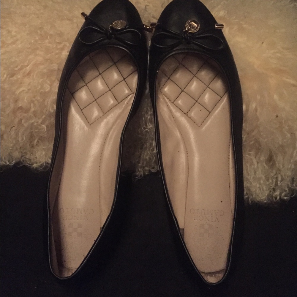 Vince Camuto black flats